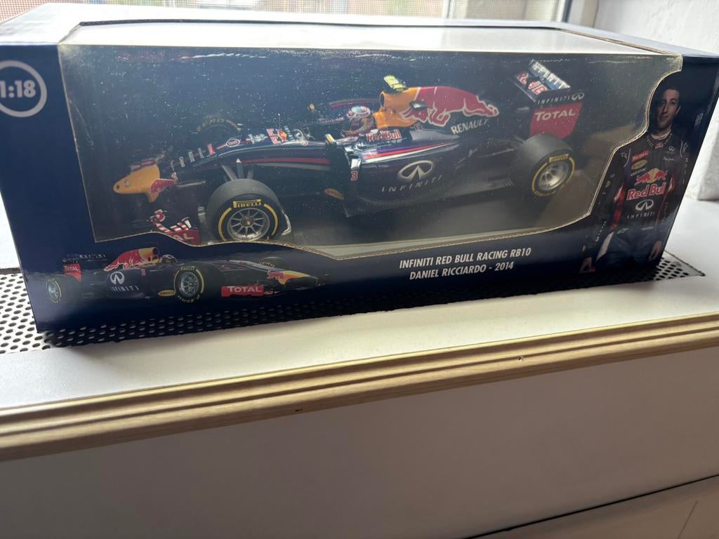 Redbull racing RB10 Daniel ricciardo 2014, Ophalen, Zo goed als nieuw, MiniChamps