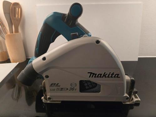 Makita inval zaag 2x 18 volt met lader, Doe-het-zelf en Verbouw, Gereedschap | Handgereedschap, Nieuw, Ophalen of Verzenden