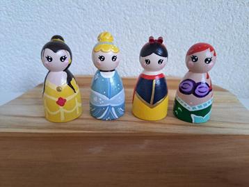Prinsessen pegdolls beschikbaar voor biedingen