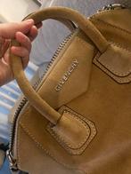 Givenchy tas suede, Sieraden, Tassen en Uiterlijk, Tassen | Schoudertassen, Ophalen of Verzenden, Zo goed als nieuw, Beige