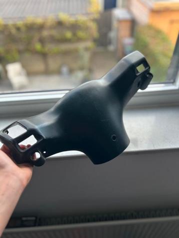 Orginele zip binnen stuurkap beschikbaar voor biedingen