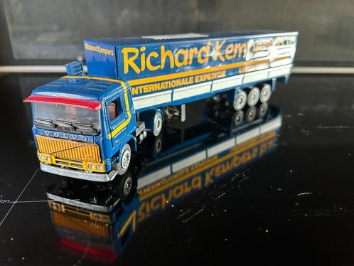 Tekno Volvo F12 Richard Kempers Leeuwarden met huif, Hobby en Vrije tijd, Modelauto's | 1:50, Zo goed als nieuw, Bus of Vrachtwagen
