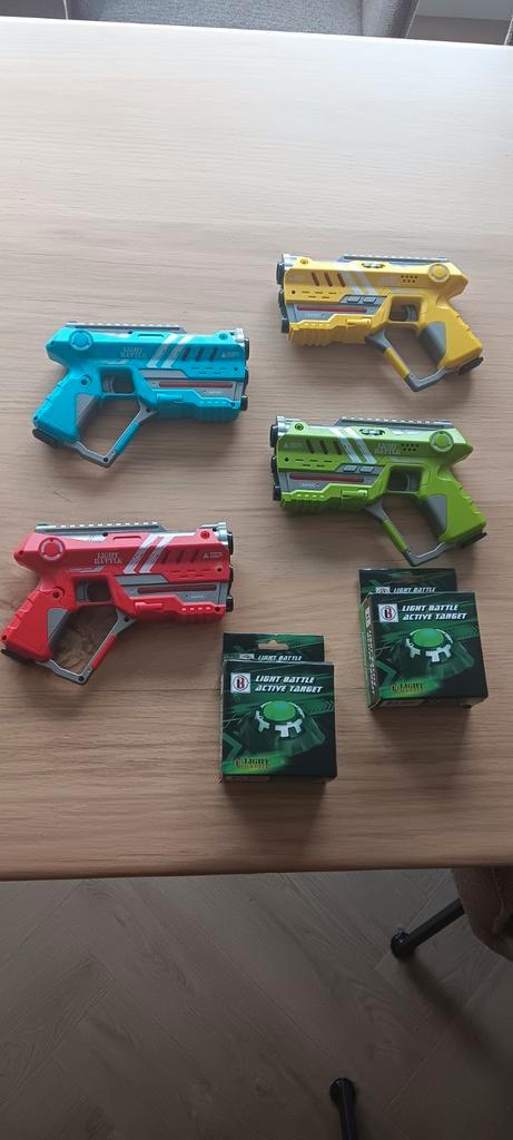 Light battle connect (anti cheat). 4 pistolen + 2 targets, Kinderen en Baby's, Speelgoed | Buiten | Actiespeelgoed, Zo goed als nieuw
