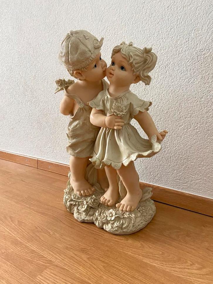 Beeld meisje & jongen, Verzamelen, Beelden en Beeldjes, Zo goed als nieuw, Mens, Ophalen
