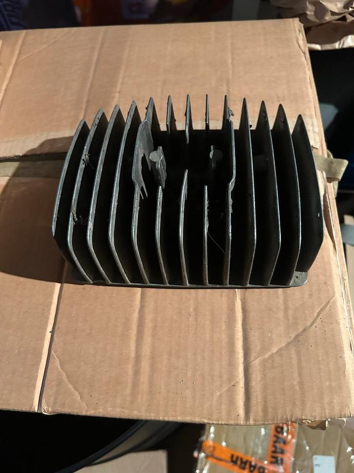 Zundapp Cilinderkop 278-02-117, Fietsen en Brommers, Brommeronderdelen | Algemeen, Gebruikt, Cilinder, Ophalen of Verzenden