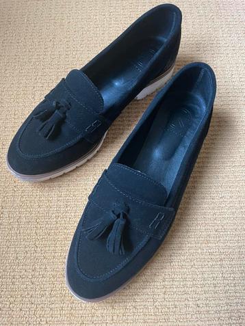 Zwarte suede schoenen Kurt Geiger maat 41 beschikbaar voor biedingen