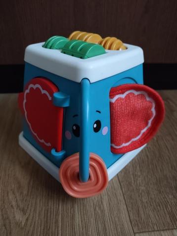 Fisher Price pak en draai activiteitenkubus  beschikbaar voor biedingen
