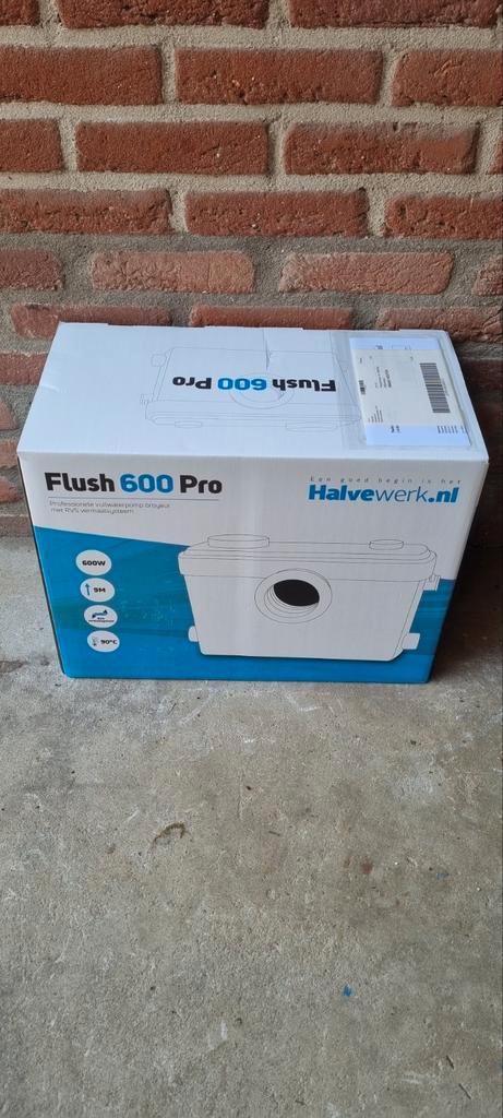 Sani Broyeur - Flush 600 Pro, Doe-het-zelf en Verbouw, Sanitair, Nieuw, Toilet, Ophalen