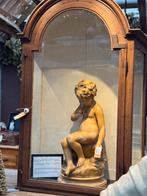 Sierlijk en verfijnd beeld, antiek, Putto,, Ophalen