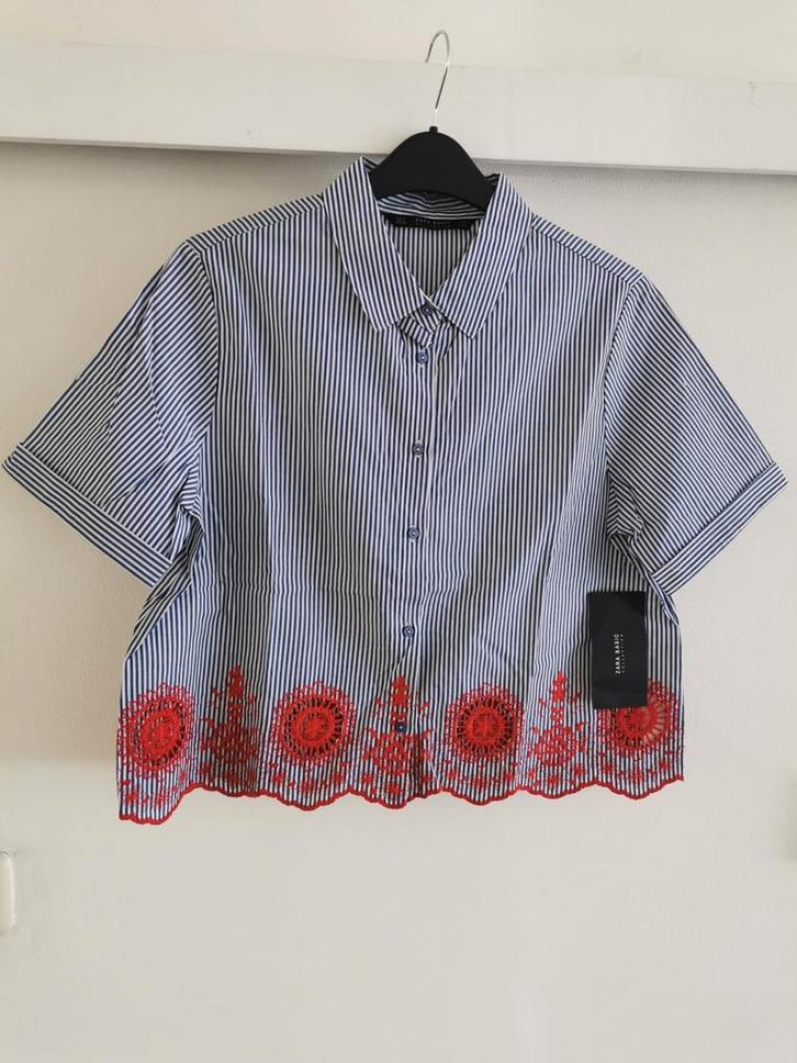 ZARA blouse met borduursel mt. M, Kleding | Dames, Blouses en Tunieken, Nieuw, Maat 38/40 (M), Blauw, Verzenden