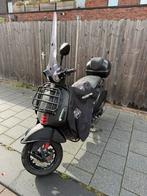 Vespa Sprint 2021 – Full Option, Fietsen en Brommers, Scooters | Vespa, Ophalen, Vespa S, Zo goed als nieuw, Benzine