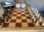 Vintage Straunton Revanche schaakspel met HOMAS schaakklok, Hobby en Vrije tijd, Schaken, Minder dan 500 stukjes, Gebruikt, Ophalen