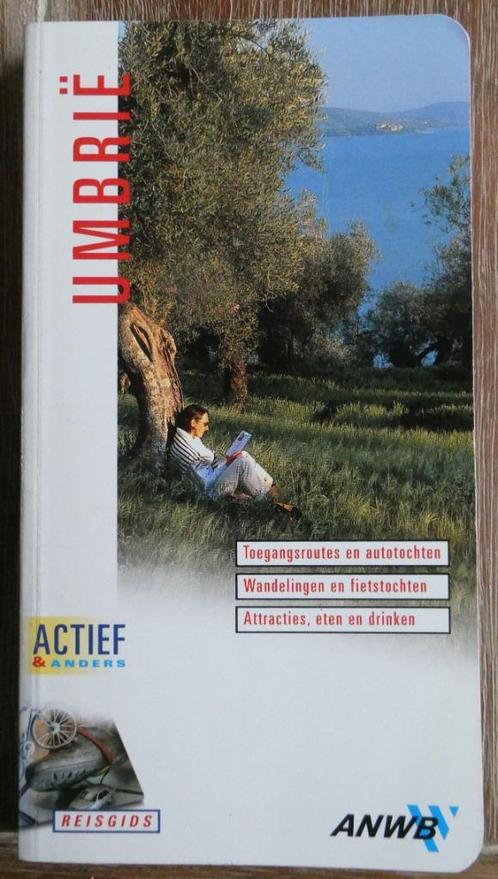 ANWB Actief en Anders Umbrie - Italie, Boeken, Reisgidsen, Zo goed als nieuw, Reisgids of -boek, Europa, ANWB, Ophalen of Verzenden
