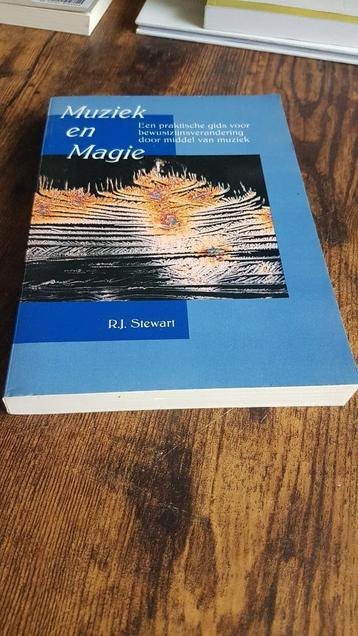 Stewart, R.J.Muziek en magie.Een boek voor bewustzijnsver... beschikbaar voor biedingen