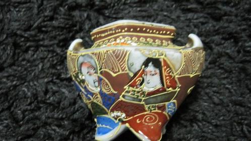 Japans Satsuma potje pastilvormig, Antiek en Kunst, Antiek | Keramiek en Aardewerk, Verzenden