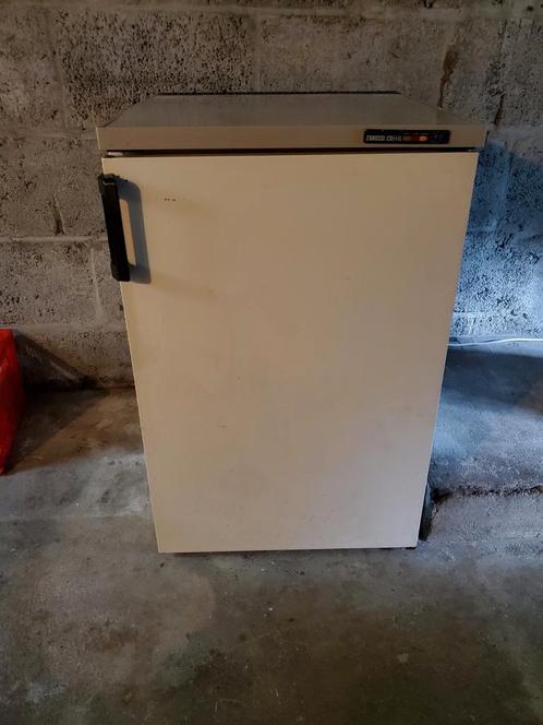 Vriezer van Zanussi, Witgoed en Apparatuur, Vriezers en Diepvrieskisten, Gebruikt, Vrijstaand, Minder dan 60 cm, Ophalen