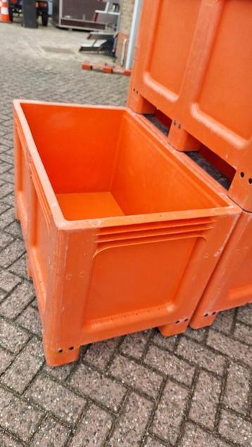 palletbak vleesbak accubak voerbak kuilbak  60x120x67cm  beschikbaar voor biedingen