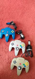 Nintendo 64 joystick controller, Ophalen of Verzenden, Gebruikt, Met 3 controllers of meer