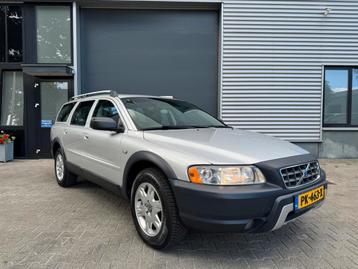 Volvo XC70 2.5 T AWD automaat / zeer goed onderhouden beschikbaar voor biedingen