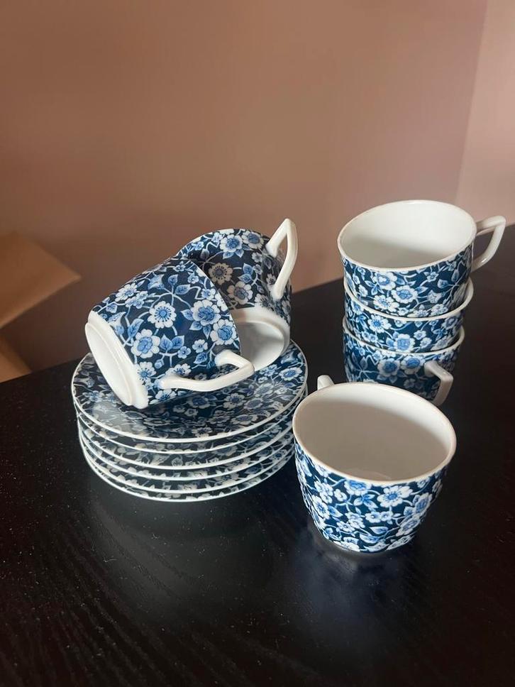 Vintage Servies Set Blauw Bloemmotief 12-delig, Antiek en Kunst, Antiek | Servies los, Ophalen