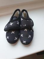 Leuke slofjes maat 22/23 - hema, Slofjes, Jongetje of Meisje, Ophalen of Verzenden, Zo goed als nieuw