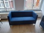 Twee blauwe banken (kantoor meubilair), Ophalen, Gebruikt, 75 tot 100 cm