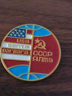 713 badge USA USSR Santa Barbara Alma-Ata Pin, Antiek en Kunst, Ophalen of Verzenden