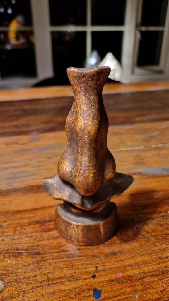 Bronzen Neus Salvador Dali Brilhouder, Antiek en Kunst, Kunst | Beelden en Houtsnijwerken, Ophalen of Verzenden