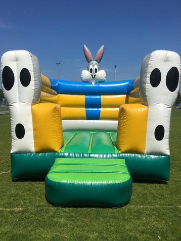 Springkussen Bunny te huur beschikbaar voor biedingen