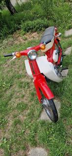 Honda C50 uit 1972 klaar om zo mee weg te rijden., Fietsen en Brommers, Brommers | Oldtimers, Maximaal 45 km/u, 49 cc, Ophalen