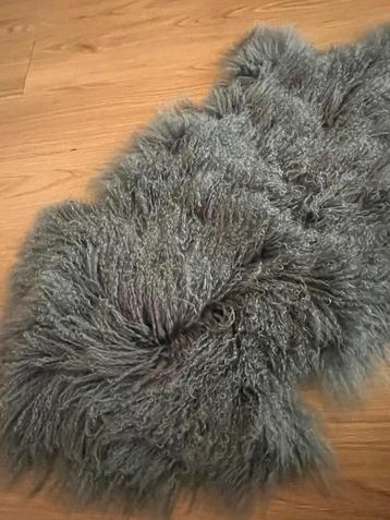 Vloerkleed beschikbaar voor biedingen