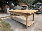 Oude robuuste houten werktafel of werkbank of kookeiland, Antiek en Kunst, Curiosa en Brocante, Ophalen