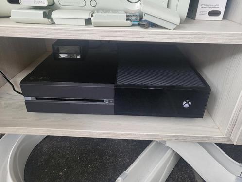 Xbox One, Spelcomputers en Games, Spelcomputers | Xbox One, Zo goed als nieuw, Xbox One, 500 GB, Met 1 controller, Ophalen of Verzenden