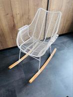 Rotan witte schommelstoel, Huis en Inrichting, Ophalen, Gebruikt, Wit, Eén