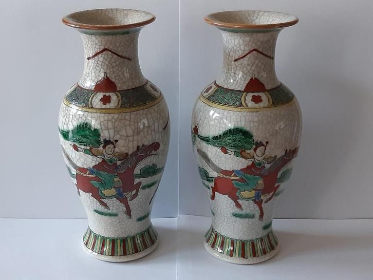 2 Chinees porseleinen Nanking vazejen Chenghua gemarkeerd, Antiek en Kunst, Antiek | Vazen, Verzenden