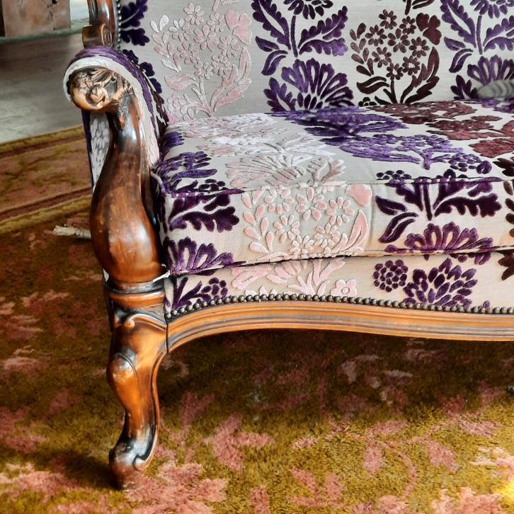 brocante vintage barok achtige bank velvet jaren 50, Huis en Inrichting, Banken | Bankstellen, Gebruikt, Minder dan 150 cm, Ophalen