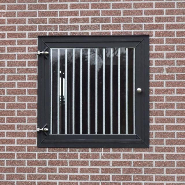 Stal ramen  met veiligheidsglas(Smulders)lees tekst!, Dieren en Toebehoren, Paarden en Pony's | Overige Paardenspullen, Gebruikt