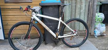 Gravelbike Commencal 26 inch  beschikbaar voor biedingen