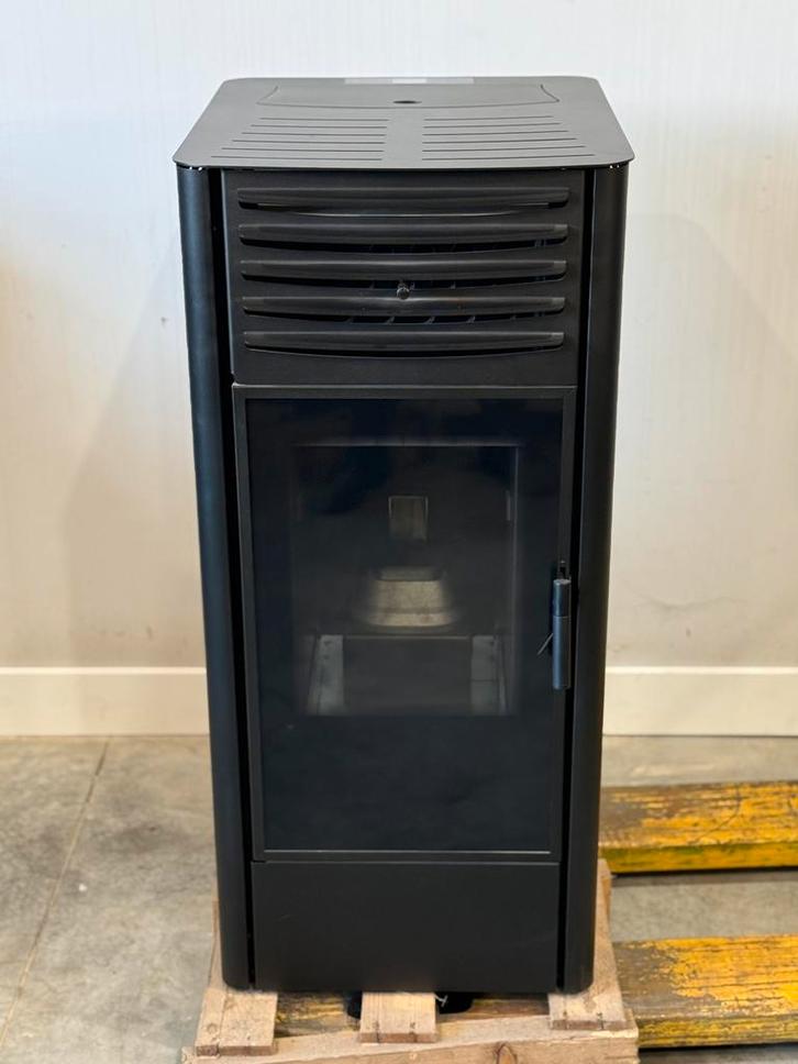 Nieuwe Montraux 6 Pelletkachel - Hoog Rendement!, Huis en Inrichting, Kachels, Nieuw, Vrijstaand, Pelletkachel, Overige brandstoffen