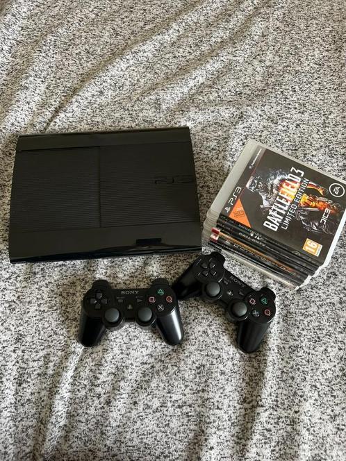 Nette PlayStation 3 Super Slim (500GB) + Twee Controllers, Spelcomputers en Games, Spelcomputers | Sony PlayStation 3, Gebruikt