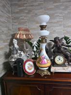 Victoriaanse Porselein olielamp met bronzen voet.H-65cm, Antiek en Kunst, Antiek | Lampen, Ophalen