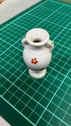 Vaasje, Verzamelen, Poppenhuizen en Toebehoren, Ophalen of Verzenden, Zo goed als nieuw, Poppenhuis