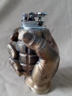 Retro, vintage Tafelaansteker "Hand met Handgranaat", Verzamelen, Rookartikelen, Aanstekers en Luciferdoosjes, Ophalen of Verzenden