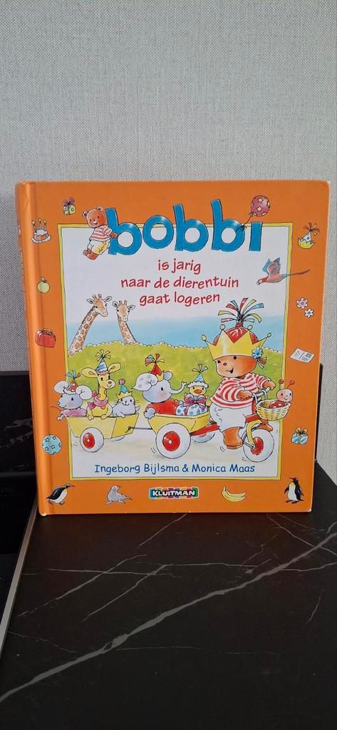 Monica Maas - Bobbi jubileumboek boek, Boeken, Kinderboeken | Baby's en Peuters, Zo goed als nieuw, 3 tot 4 jaar, Ophalen