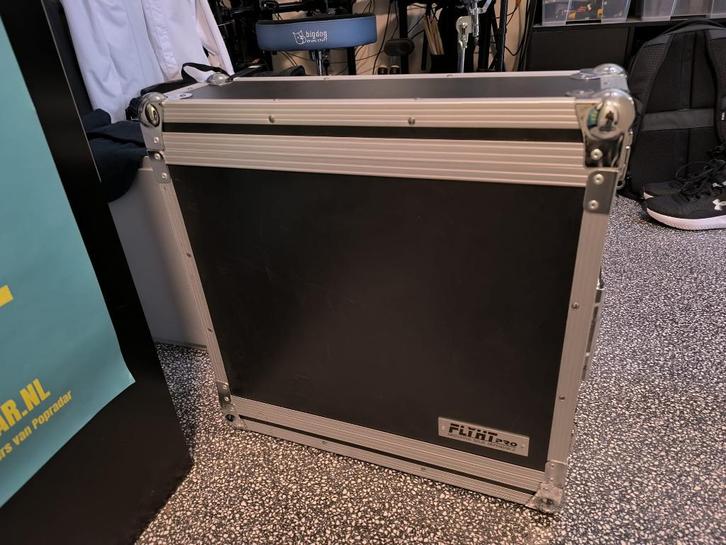 Rackcase Flyht Pro Rack 3U Eco 40, Muziek en Instrumenten, Behuizingen en Koffers, Zo goed als nieuw, Overige instrumenten, Flightcase