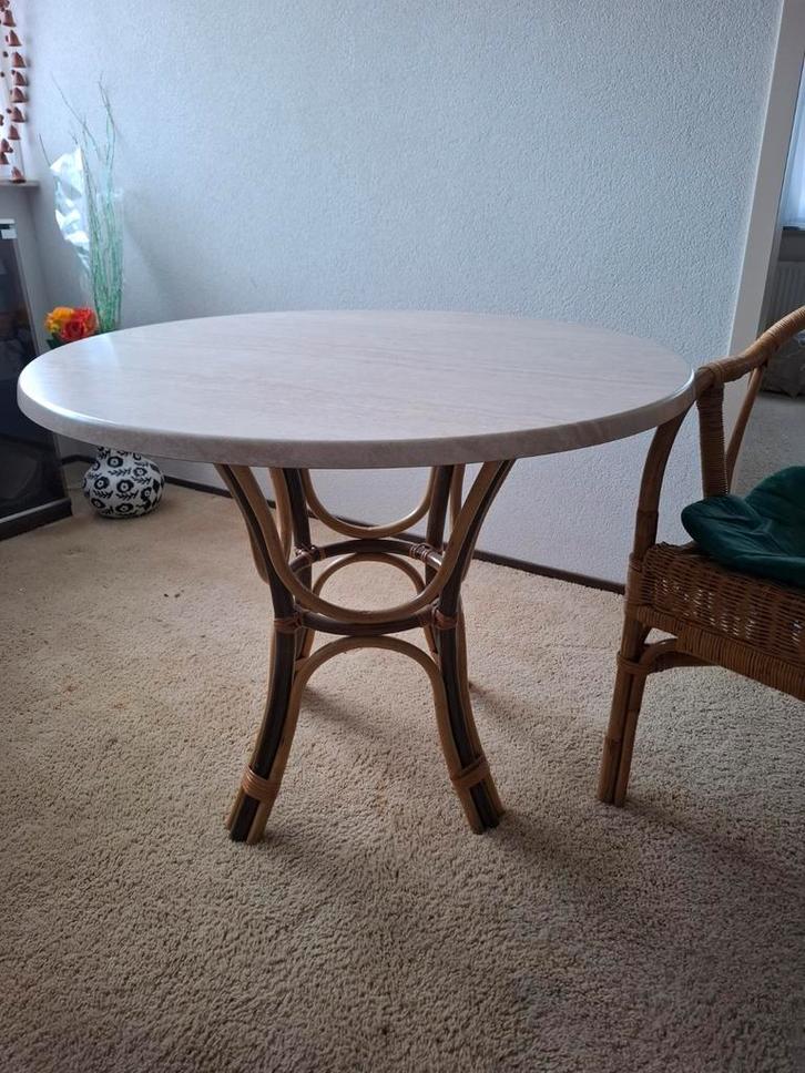 Rotan tafel met 2 stoelen, Huis en Inrichting, Stoelen, Gebruikt, Twee, Riet of Rotan, Bruin, Ophalen