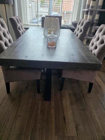 Industriële/landelijke eettafel 180cm beschikbaar voor biedingen