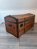 Antieke dekenkist met metalen details, Antiek en Kunst, Antiek | Woonaccessoires, Ophalen