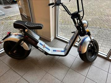 Unieke Spyder Wheelz E-chopper Martini Racing  beschikbaar voor biedingen