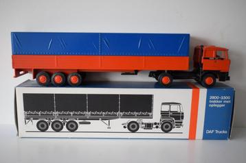TE KOOP LION TOYS DAF 3300 3 ASSIG HUIFTRAILER beschikbaar voor biedingen